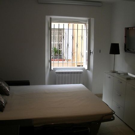 Appartement 3 Studios Centre Ville Saint Tropez Avec Parking Екстер'єр фото